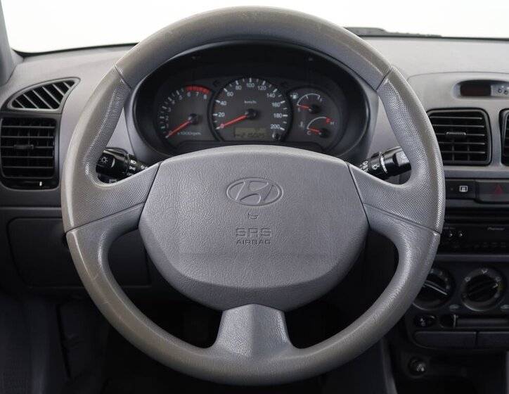 Hyundai Accent Hatchback 1,3 l 63 kw