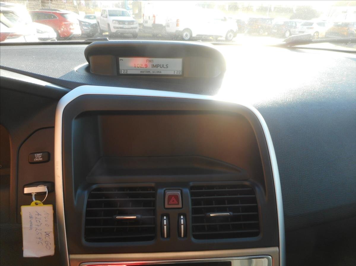 Volvo XC60 SUV 2,4 l 120 kw