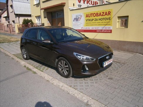 Hyundai i30 Hatchback 1,6 l 81 kw