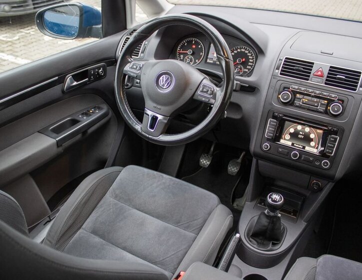 Volkswagen Touran 25
