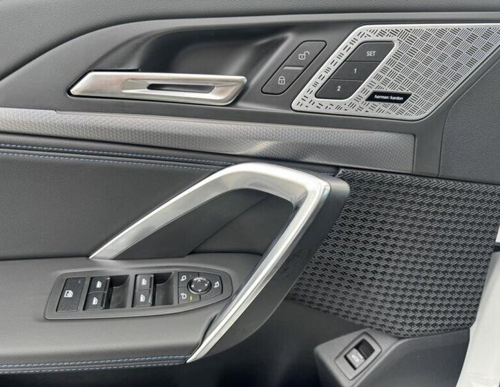 BMW iX1 SUV 1,0 200 kw