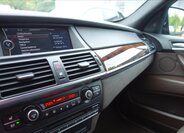 BMW X5 SUV 3,0 l 225 kw