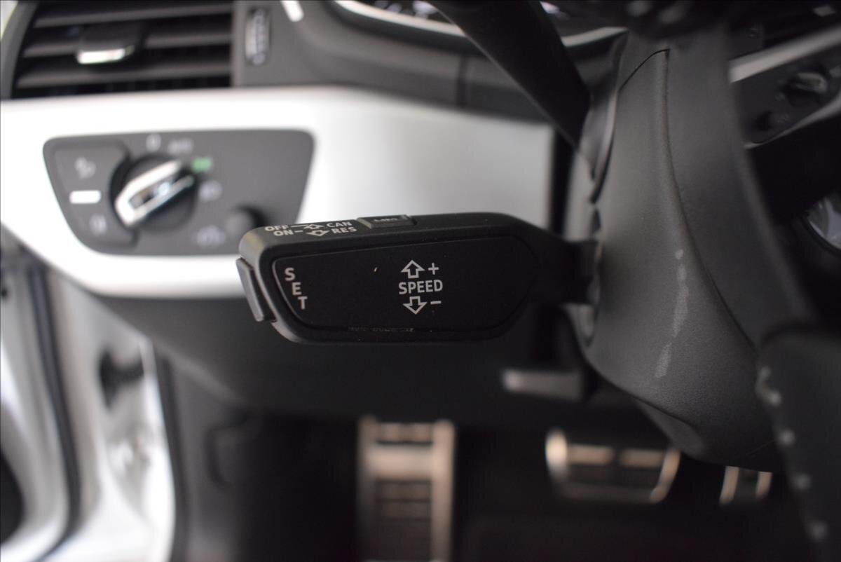 Audi A4 Sedan 2,0 l 140 kw