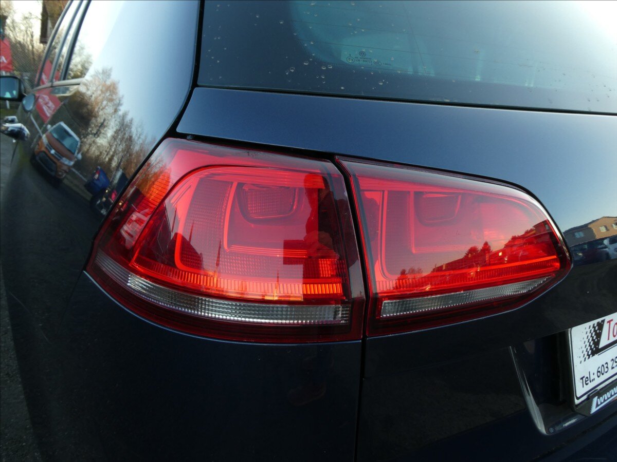 Volkswagen Golf Kombi 1,6 l 81 kw