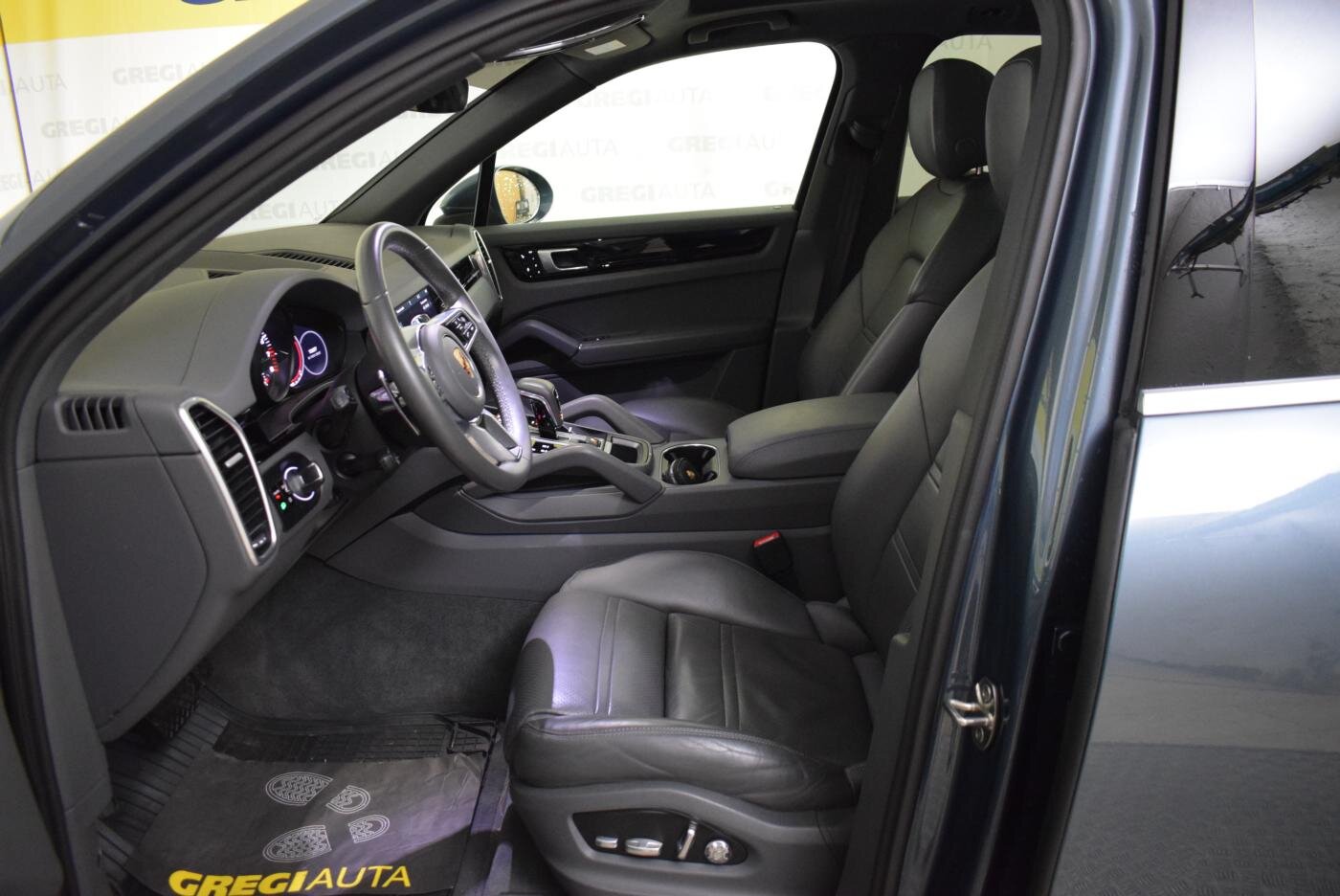 Porsche Cayenne SUV 3,0 l 250 kw