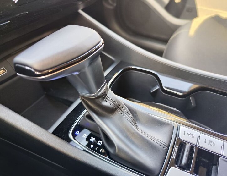 Hyundai Tucson SUV 1,6 l 110 kw