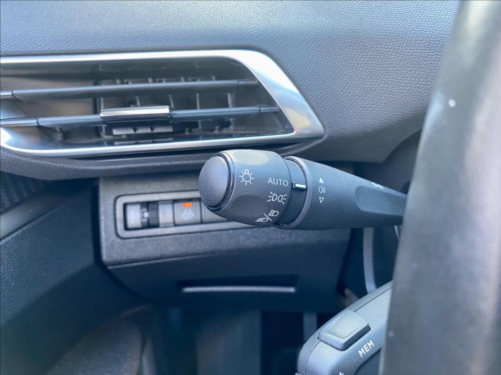 Peugeot 3008 SUV / Terénní 1,2 l 96 kw