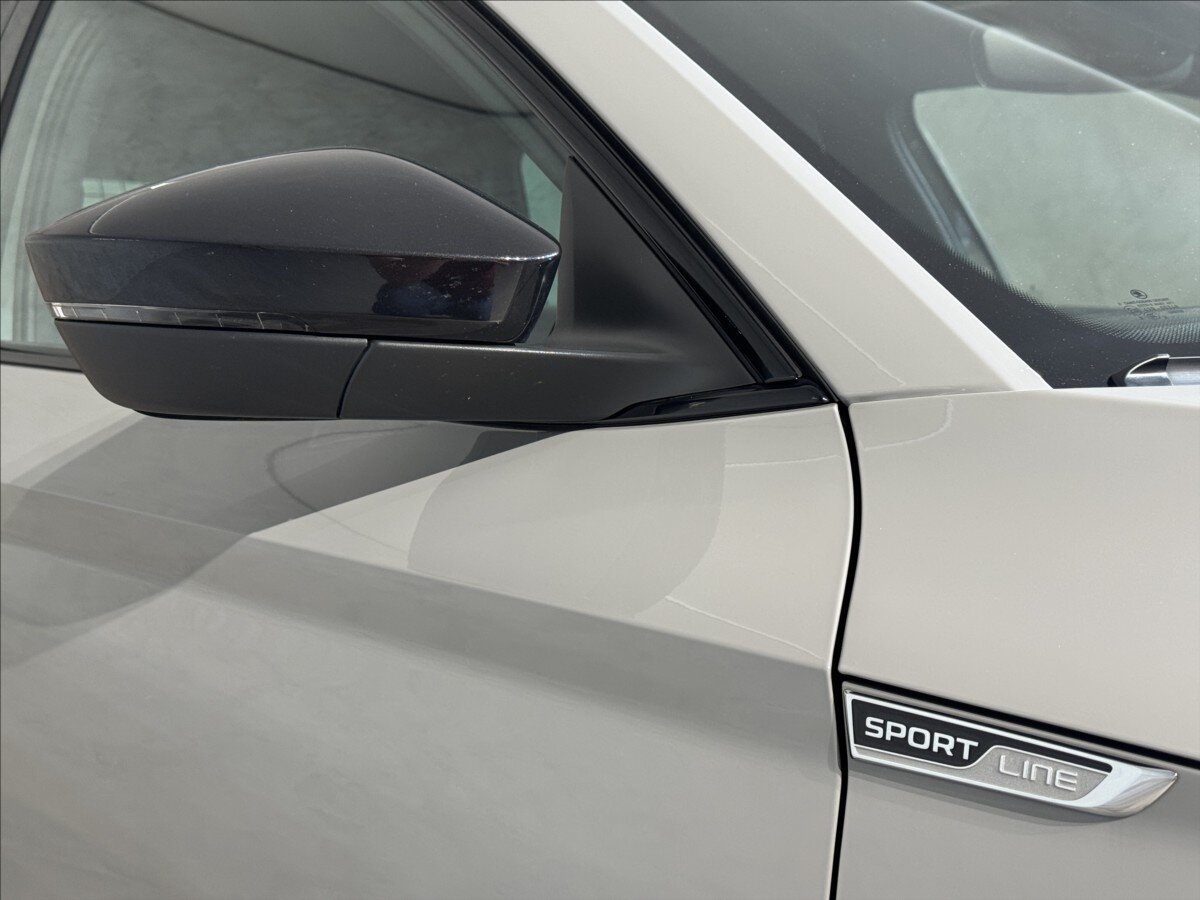 Škoda Superb Kombi 1,4 l 160 kw