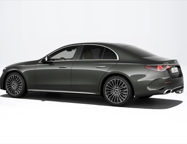 Mercedes-Benz Třídy E Sedan / Limuzína 2,0 l 145 kw