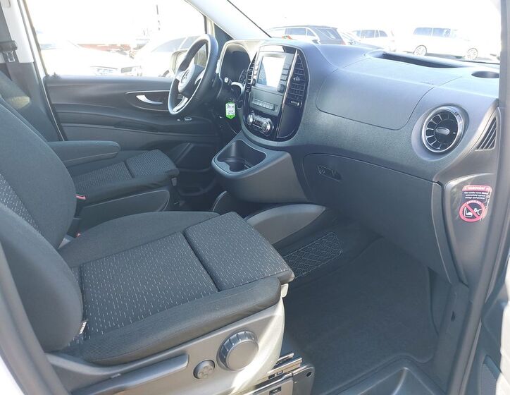 Mercedes-Benz Vito 10