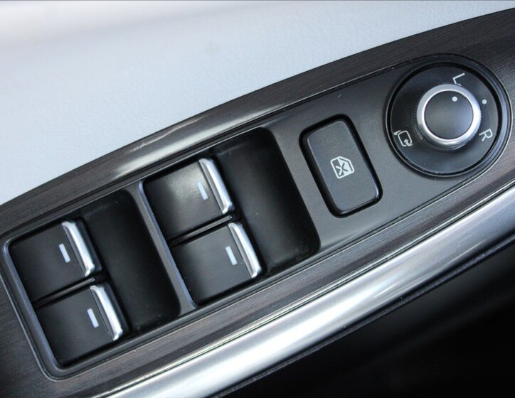 Mazda CX-5 SUV / Terénní 2,5 l 141 kw