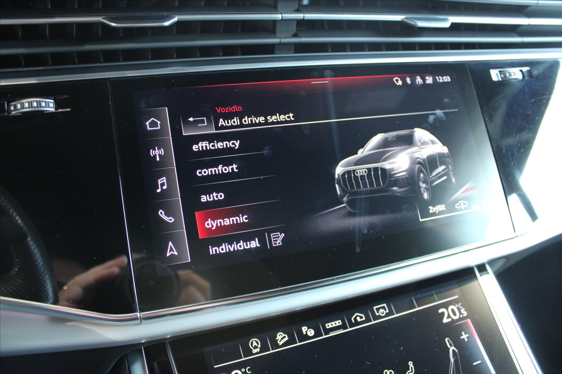 Audi Q8 SUV 3,0 l 210 kw