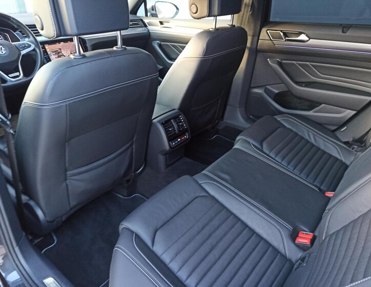 Volkswagen Passat 13