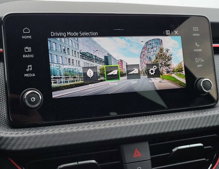 Škoda Scala Hatchback 999,0 85 kw