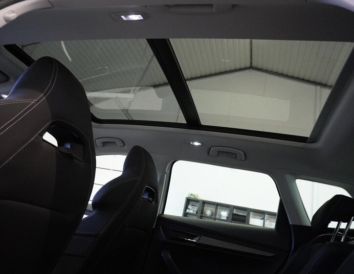 Škoda Karoq SUV / Terénní 1,5 l 110 kw