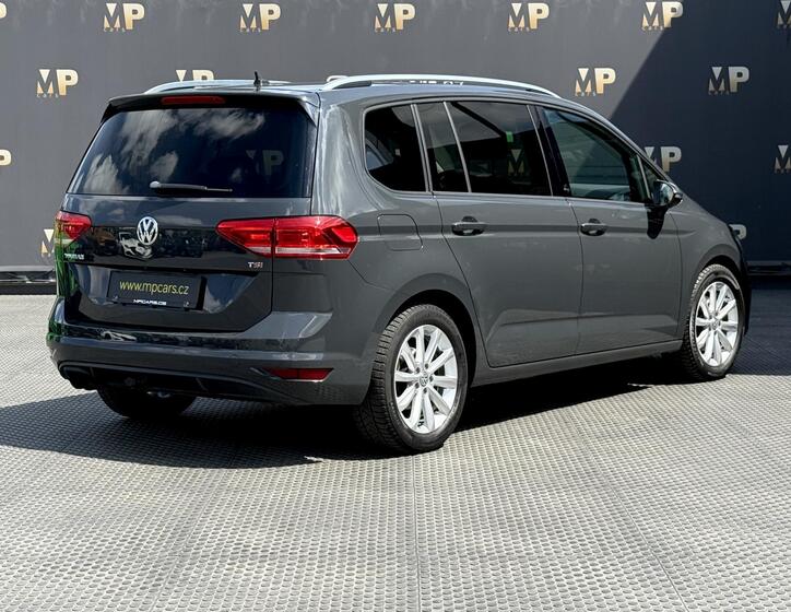 Volkswagen Touran 4
