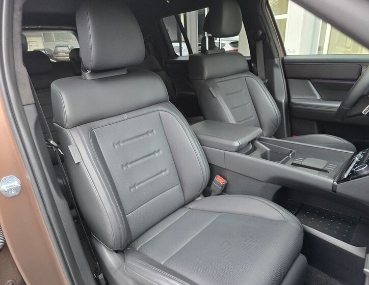 Hyundai Santa Fe SUV / Terénní 1,6 l 158 kw