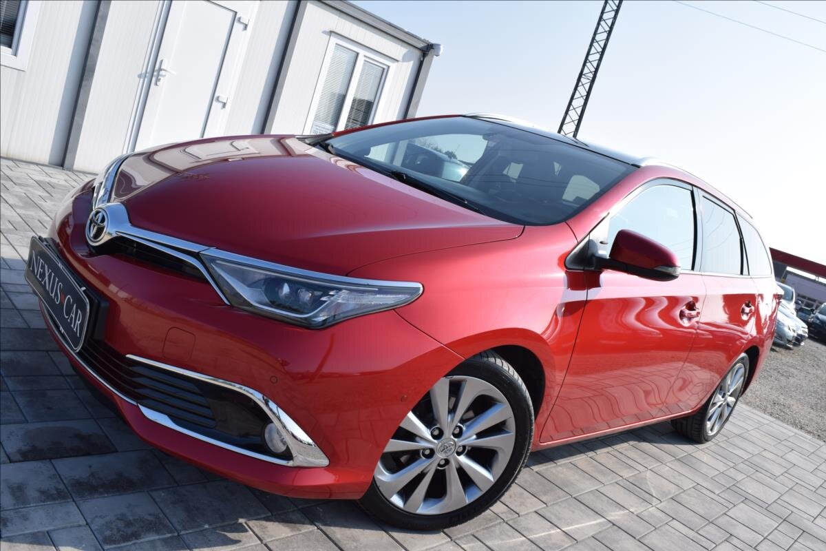 Toyota Auris Kombi 1,2 l 85 kw