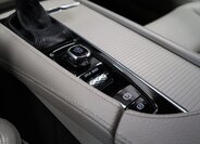 Volvo S90 Sedan / Limuzína 2,0 l 173 kw