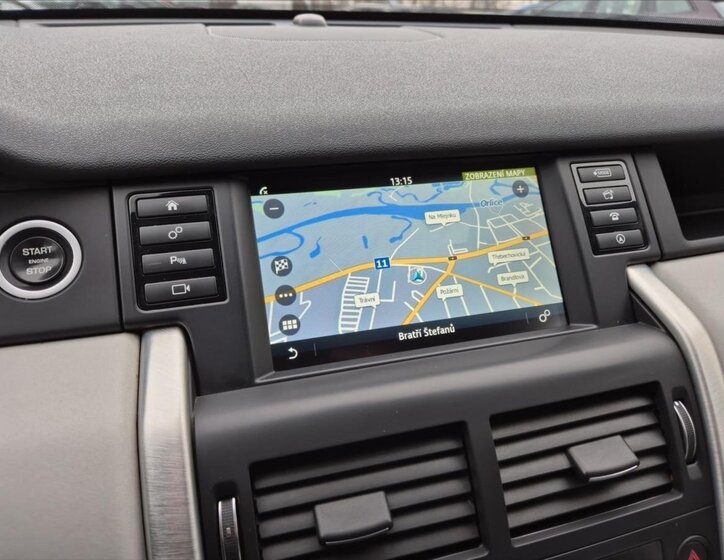 Land Rover Discovery Sport SUV 2,0 l 132 kw