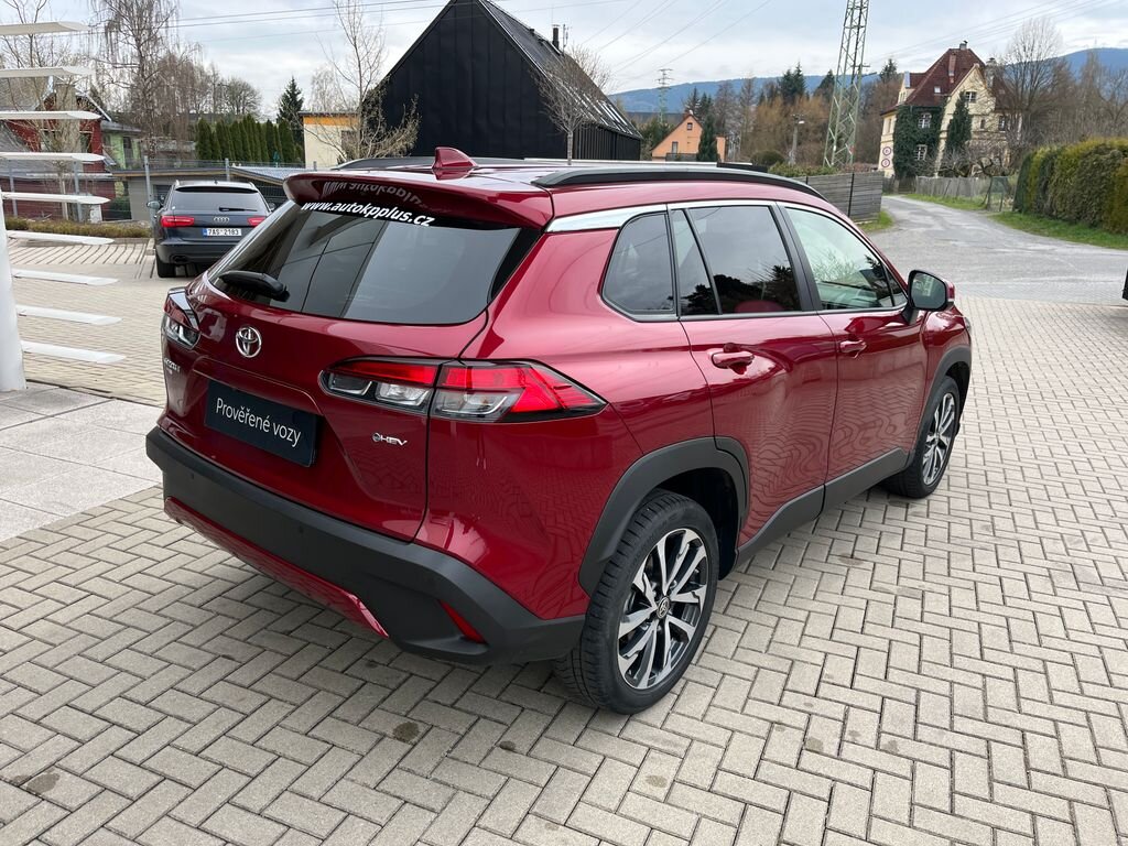 Toyota Corolla Cross SUV / Terénní 1,8 l 72 kw