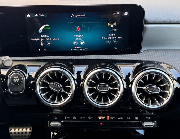 Mercedes-Benz Třídy A Hatchback 1,3 l 118 kw