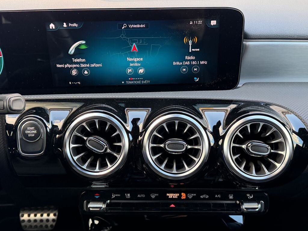 Mercedes-Benz Třídy A Hatchback 1,3 l 118 kw