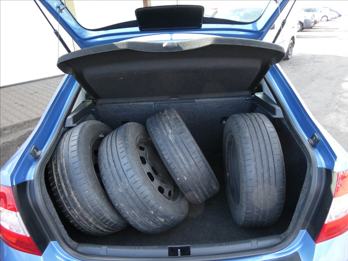 Škoda Rapid Liftback 1,2 l 63 kw