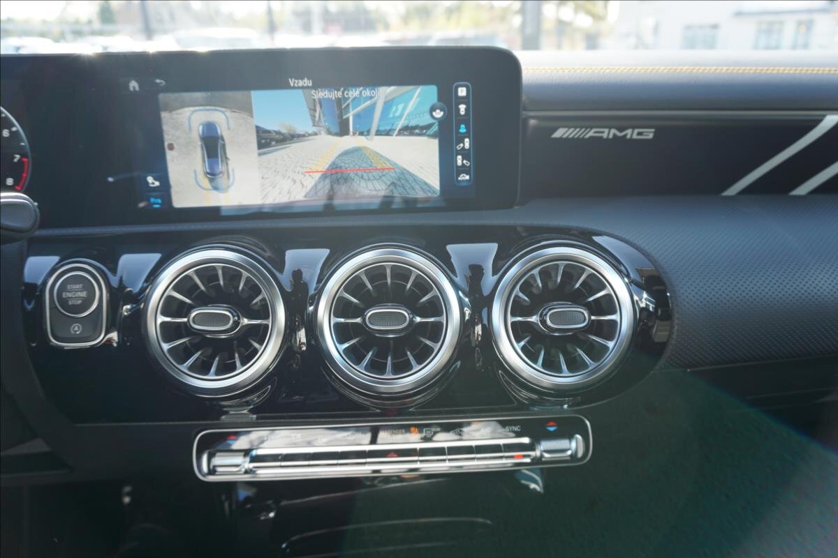 Mercedes-Benz CLA Kombi 2,0 l 310 kw