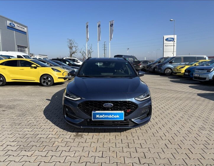 Ford Focus Kombi 998,0 92 kw