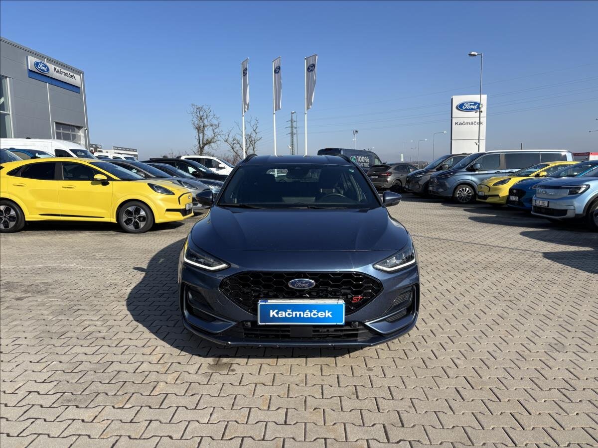 Ford Focus Kombi 998,0 92 kw