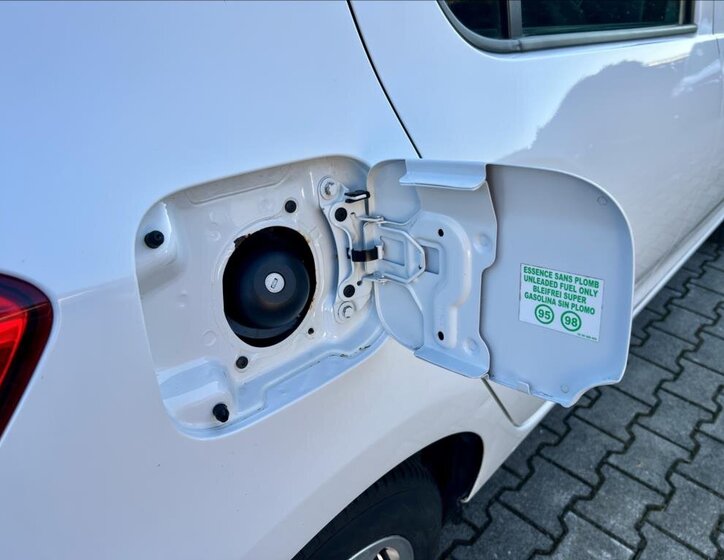 Dacia Sandero Hatchback 1,1 l 55 kw