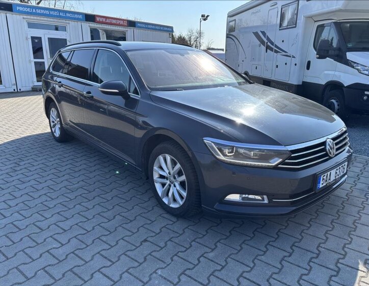 Volkswagen Passat Kombi 2,0 l 110 kw