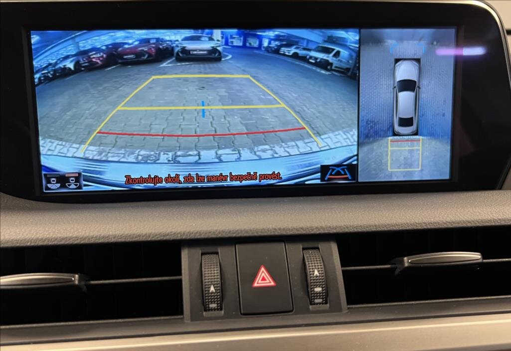 Lexus ES 300h Sedan 2,5 l 160 kw