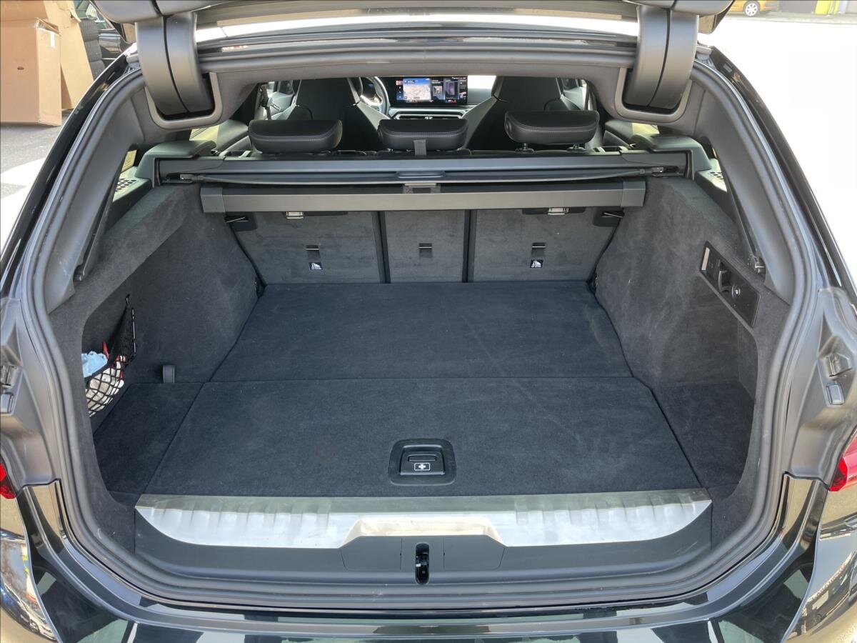 BMW Řada 3 Kombi 2,0 l 215 kw