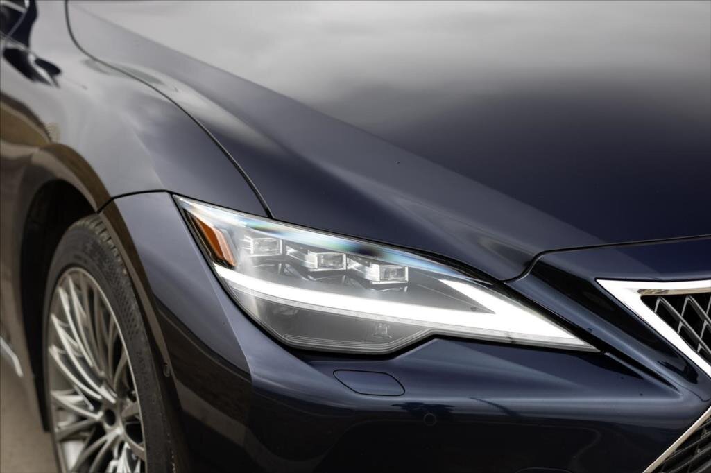 Lexus LS 500h Sedan / Limuzína 3,5 l 264 kw