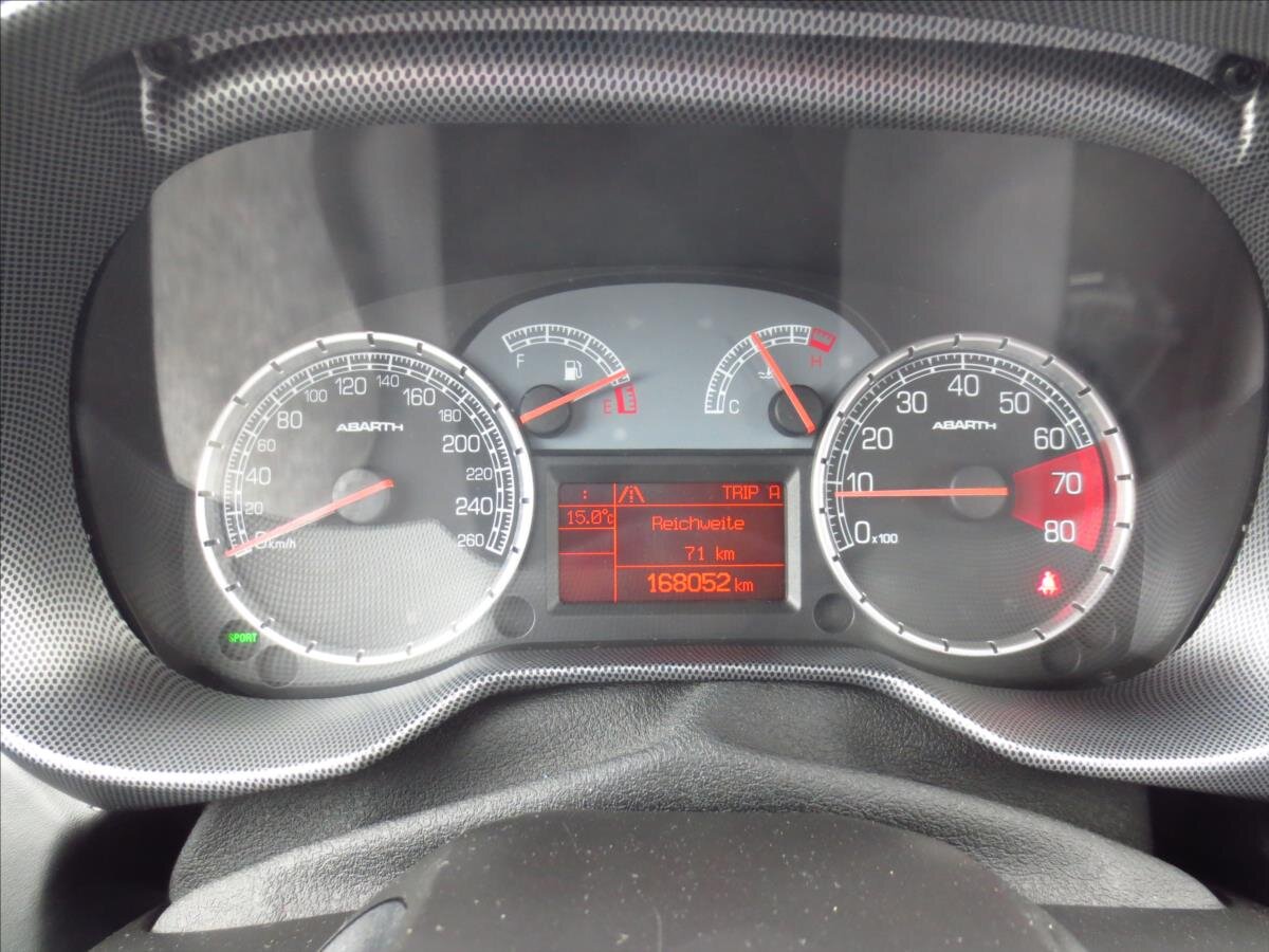 Fiat Grande Punto Hatchback 1,4 l 139 kw