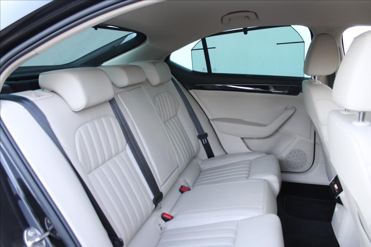 Škoda Superb Sedan / Limuzína 2,0 l 147 kw