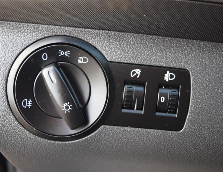 Volkswagen Touran MPV 1,4 l 103 kw