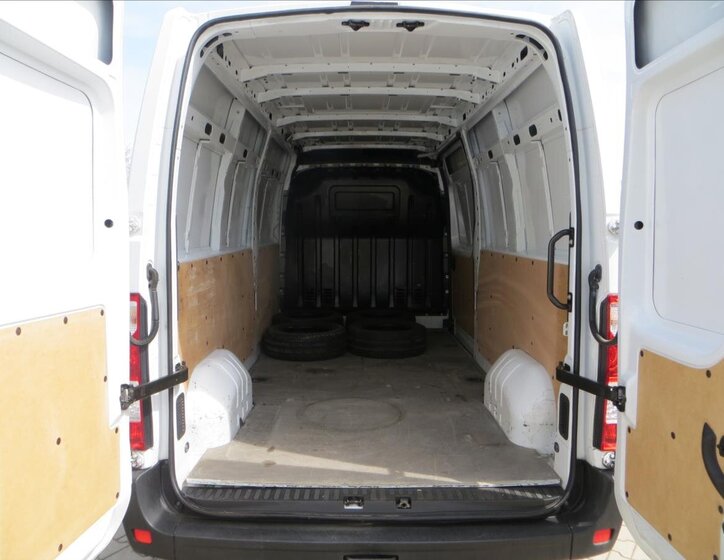 Renault Master Skříň 2,3 l 100 kw