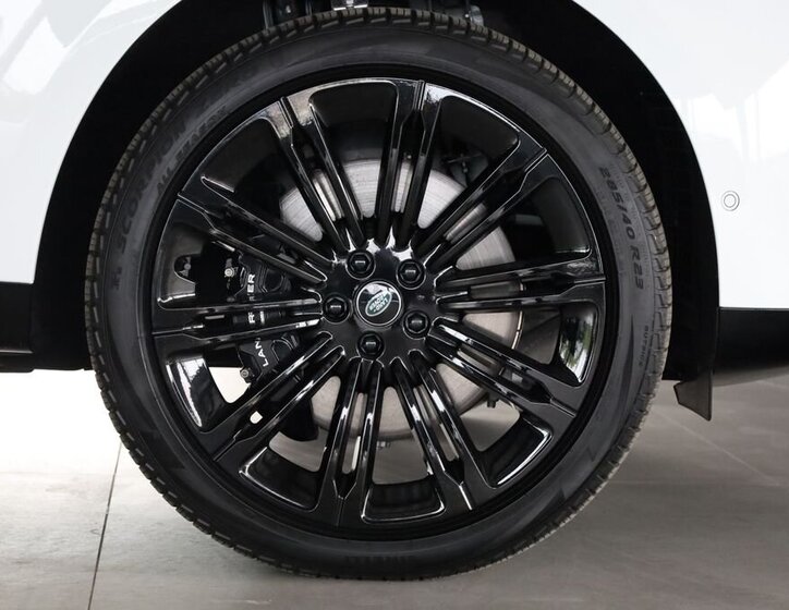 Land Rover Range Rover SUV / Terénní 4,4 l 390 kw