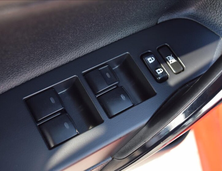 Toyota Auris Kombi 1,2 l 85 kw