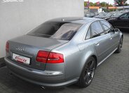 Audi A8 6