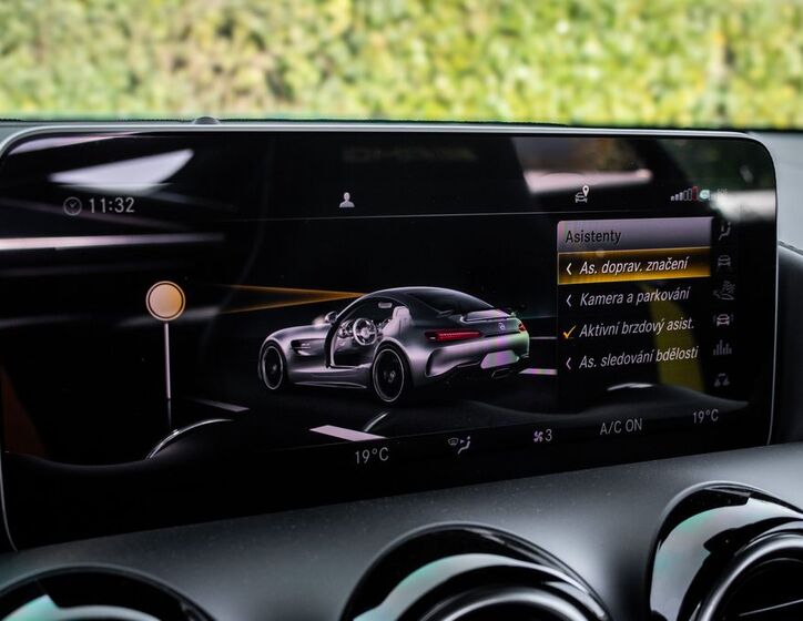 Mercedes-Benz AMG GT 32