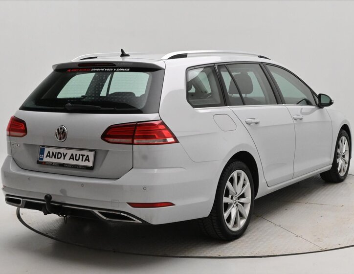 Volkswagen Golf Kombi 1,6 l 85 kw