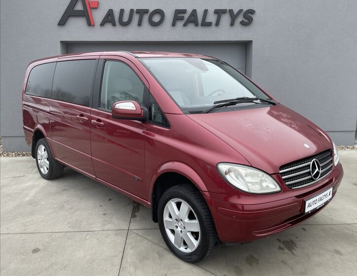 Mercedes-Benz Viano 1