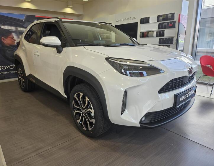 Toyota Yaris Cross 2