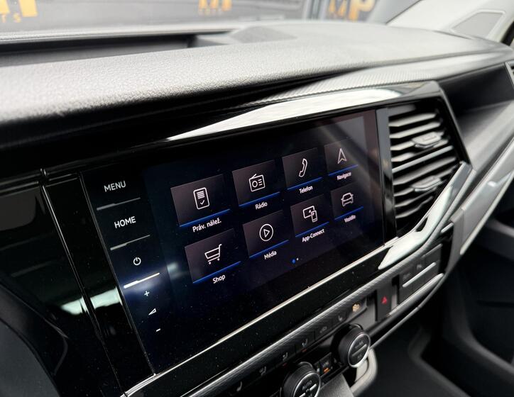 Volkswagen Multivan 32