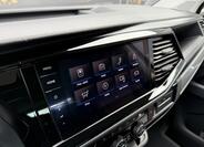 Volkswagen Multivan 32