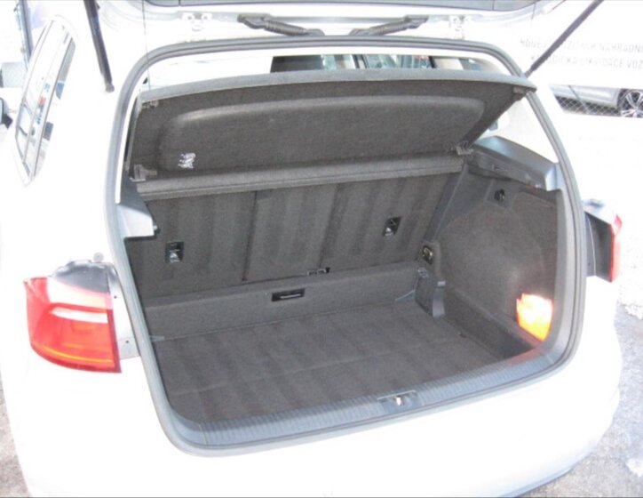 Volkswagen Golf Sportsvan Kombi 1,2 l 63 kw